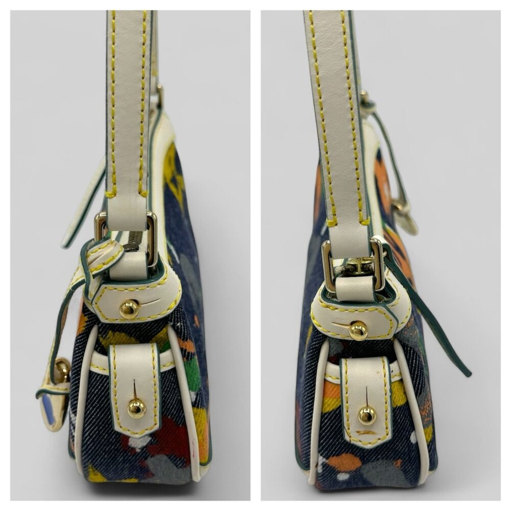 ⭐️⭐️SOLD⭐️⭐️ Vintage Dooney & Bourke Painted Denim Mini Shoulder Bag - Picture 5 of 13
